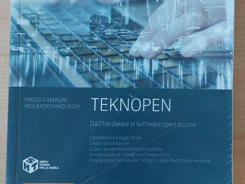 TEKNOPEN. Dall'hardware al software open source. Ediz. openschool. Con e-book. Con espansione online. Con CD-ROM