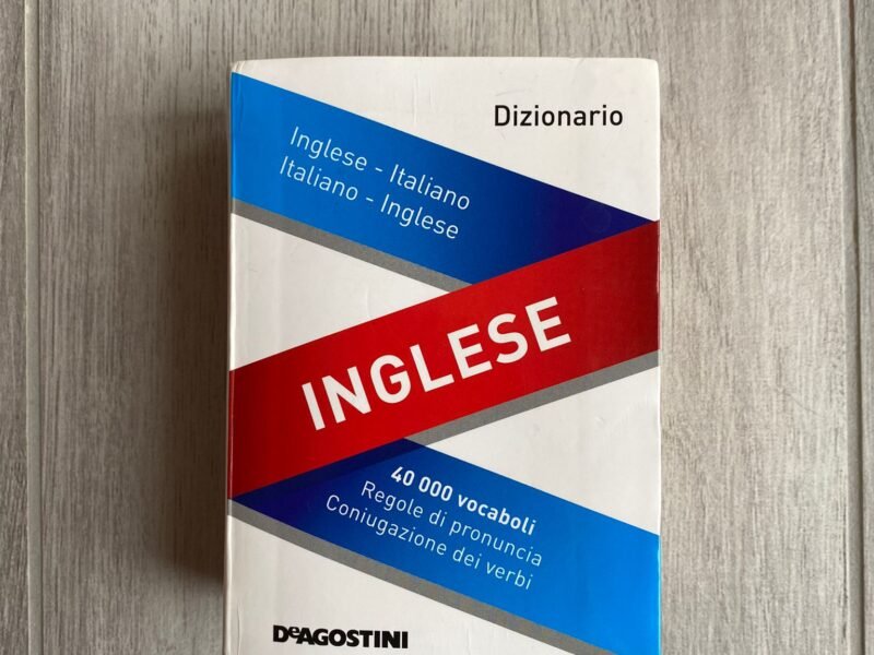 Dizionario Inglese – Italiano Italiano – Inglese (DeAGOSTINI) 